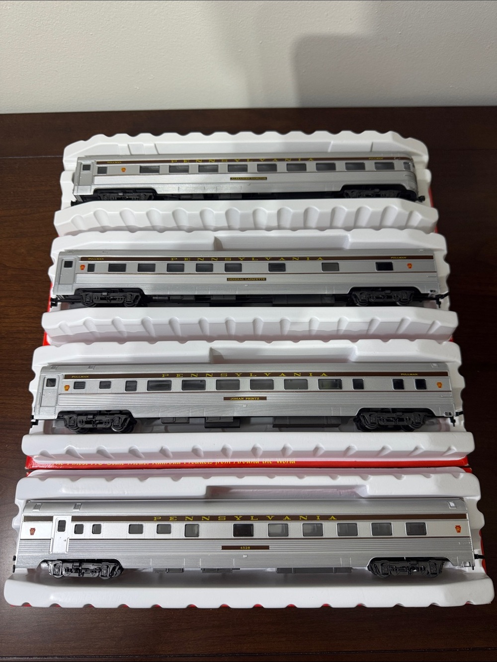 IHC Pennsylvania 1930’s 4 Piece Passenger Car Set (New)